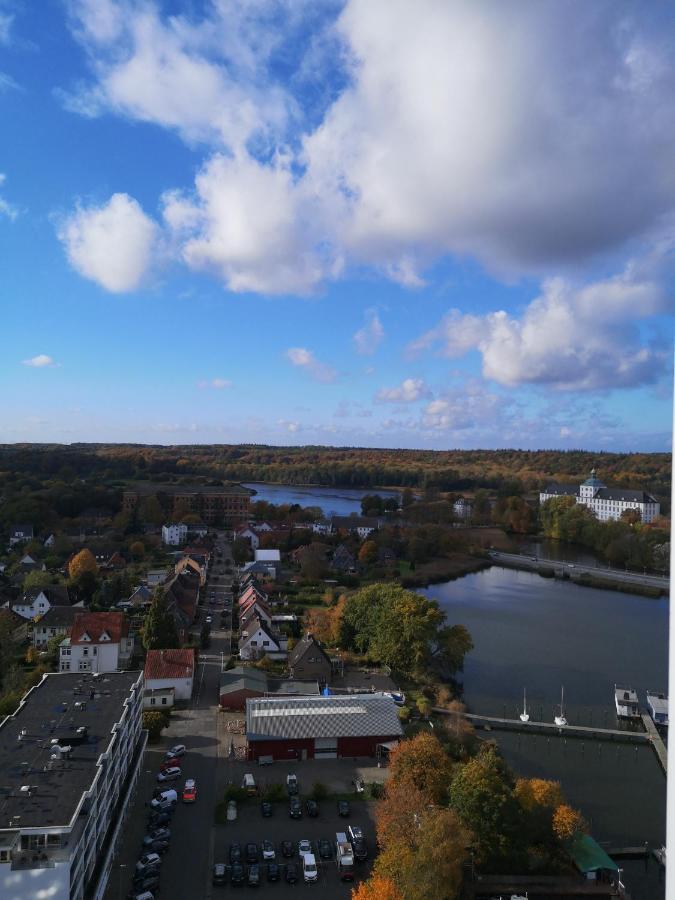 Ferienwohnung Im Wikingturm Schleswig Exterior foto